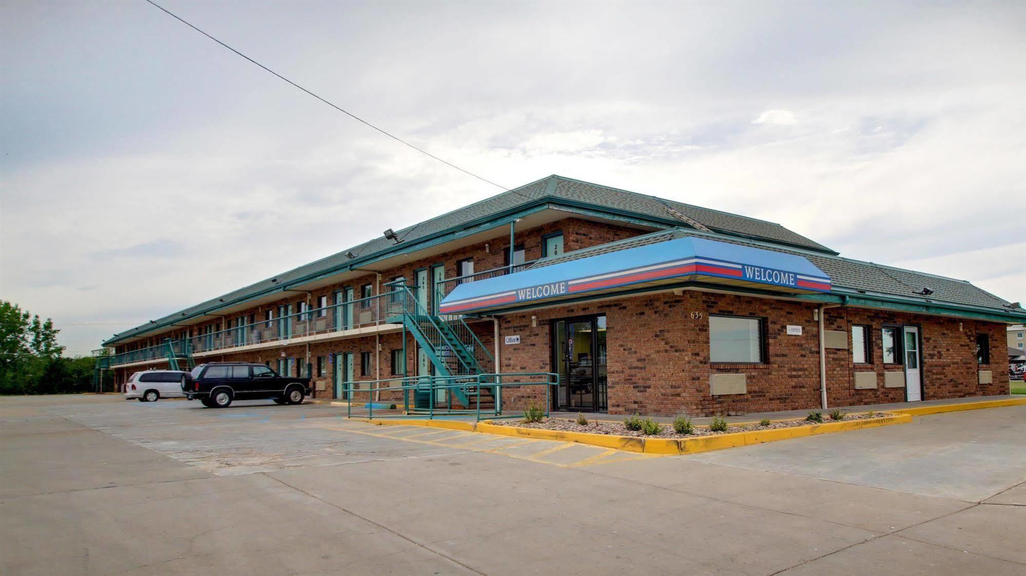 Motel 6-Salina, Ks Kültér fotó