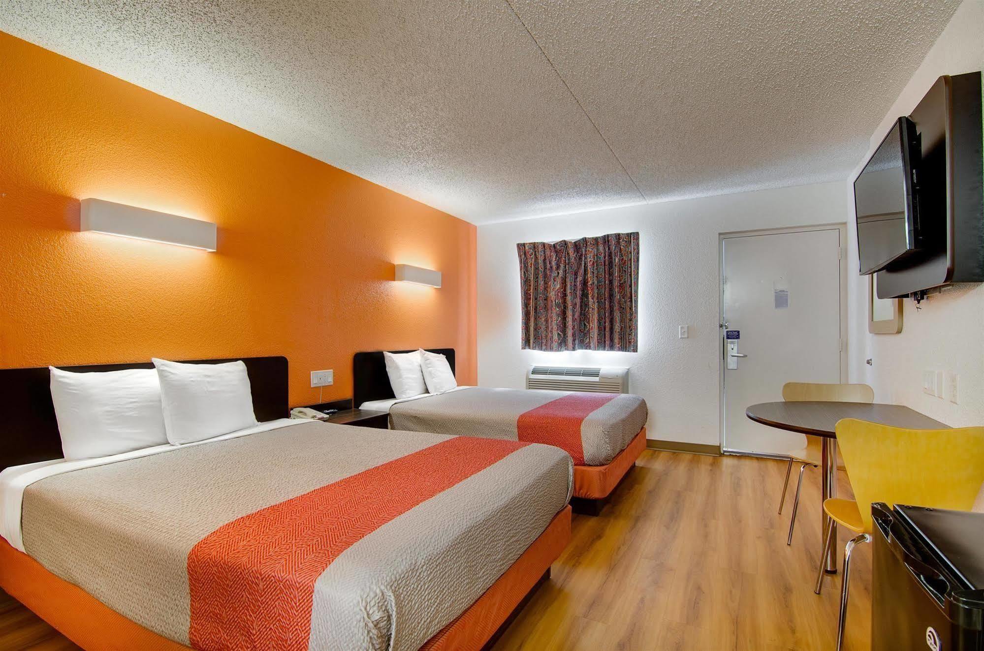 Motel 6-Salina, Ks Kültér fotó