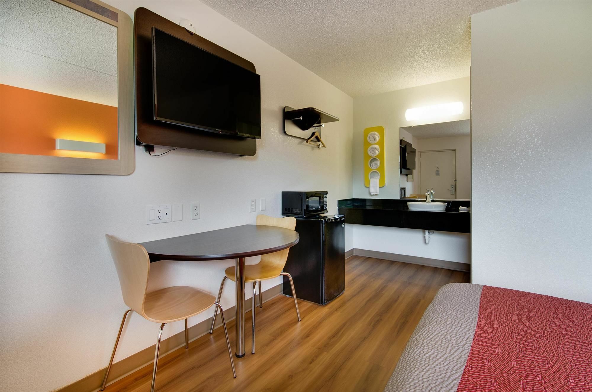Motel 6-Salina, Ks Kültér fotó